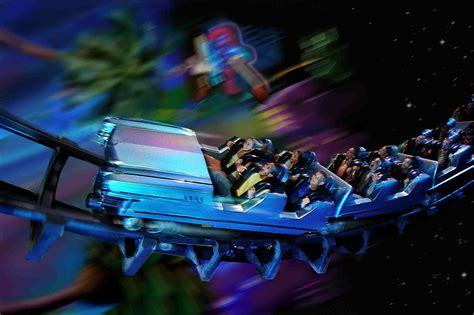 Groove Coaster: A Melodic Rollercoaster Ride Through Time and Space!